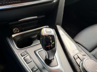 BMW 3-serie 320i Executive picture 24