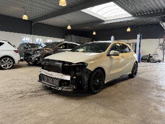 Vaurioauto  passenger cars Mercedes A-klasse 180 Prestige 2015/10