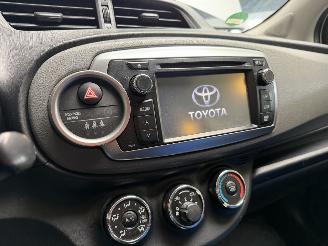Toyota Yaris 1.3 VVT-i Aspiration picture 22