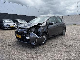  Toyota Yaris 1.5 Hybrid Energy 2018/6