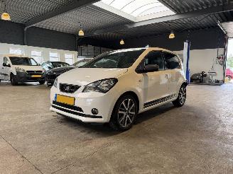 damaged passenger cars Seat Mii 1.0 FR Line 2016/3