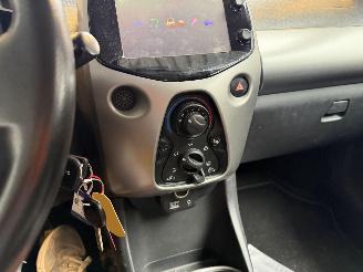 Toyota Aygo 1.0 VVT-i x-play NAP! picture 22