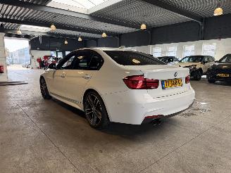 BMW 3-serie 320i M Sport NAP PANO! picture 3