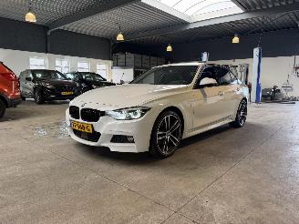 Vaurioauto  passenger cars BMW 3-serie 320i M Sport NAP PANO! 2018/10