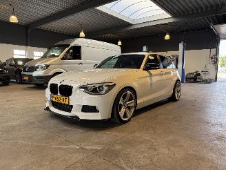 Unfallwagen BMW 1-serie 116i 2011/8