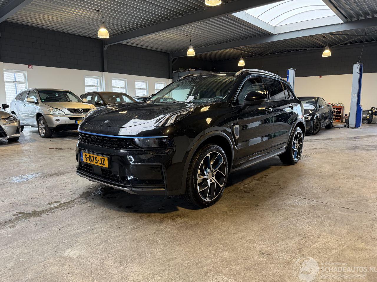 Lynk & Co 01 01 1.5 PHEV