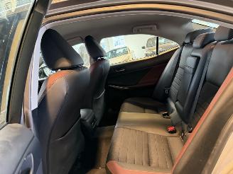Lexus IS 300h Hybrid Sp. Ed. picture 17