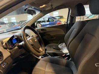 Chevrolet Aveo 1.2 LT picture 15
