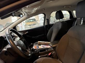 Ford Focus 1.5 EcoBoost picture 18