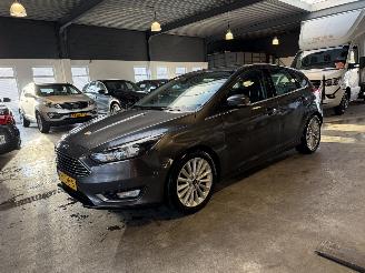Schadeauto Ford Focus 1.5 EcoBoost 2017/6