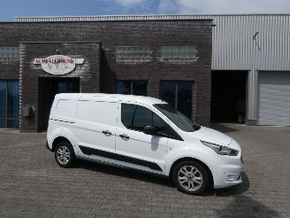 krockskadad bil bedrijf Ford Transit Connect 1.5 ECOBLUE L2 TREND 2019/9