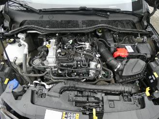 Ford Fiesta 1.0 EcoB.Hy. Tit. picture 26