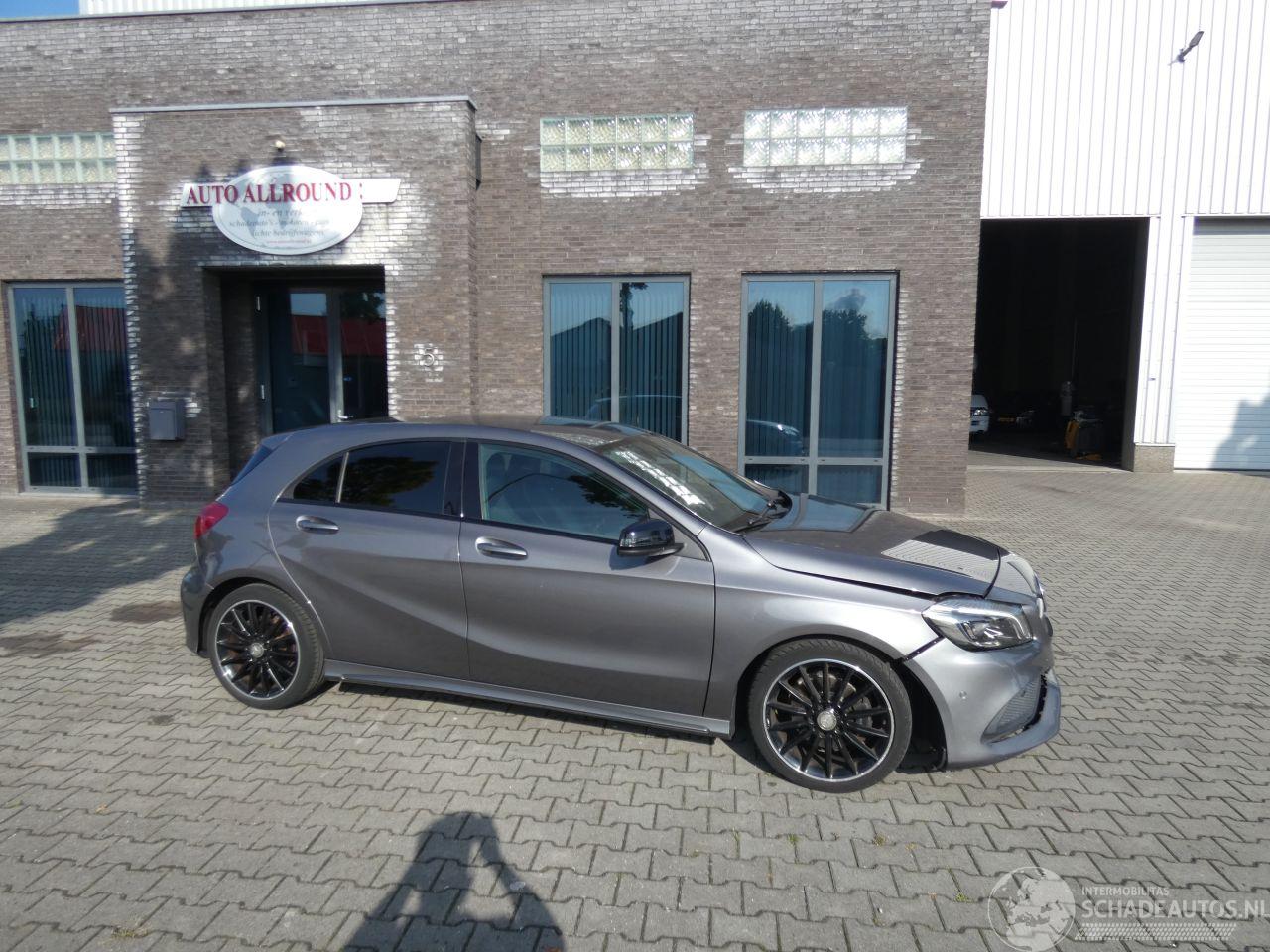 Mercedes A-klasse 180 d Ambition AMG pakket