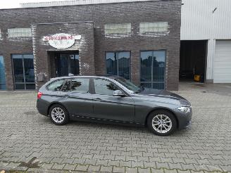 Coche accidentado BMW 3-serie Touring 318i Cent.Hi.Ex. 2017/1