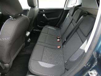 Peugeot 2008 1.2 PureT. Blue Lion picture 12