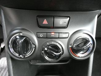 Peugeot 2008 1.2 PureT. Blue Lion picture 21