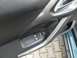 Peugeot 2008 1.2 PureT. Blue Lion picture 13