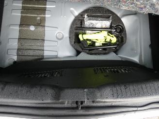 Renault Clio 0.9 TCe Limited picture 21