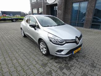 Renault Clio 0.9 TCe Limited picture 2