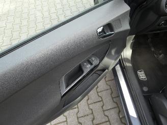 Opel Corsa 1.2-16V 111 Edition picture 11