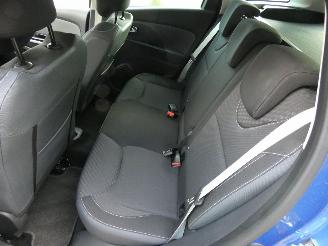 Renault Clio Estate 1.2 GT picture 10