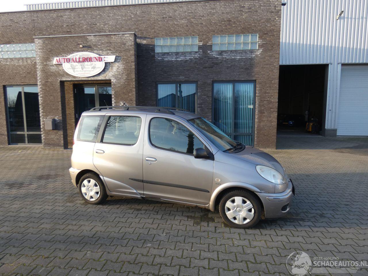 Toyota Yaris-verso Yaris Verso 1.3 VVT-i Sol