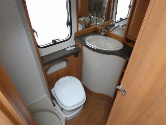 Hobby  545 KMF La Vita Veneto stapelbed dak airco vloerverwarming picture 18