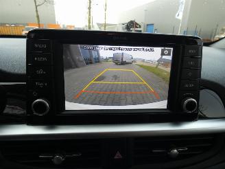 Kia Picanto 1.0 CVVT Design Ed. picture 21