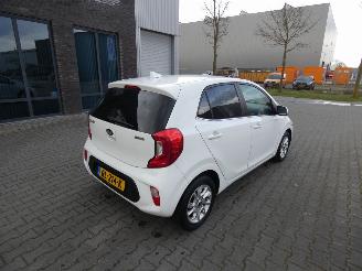 Kia Picanto 1.0 CVVT Design Ed. picture 3