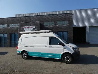 skadebil bedrijf Volkswagen Transporter 2.0 TDI L2H2 Highl. 2019/3
