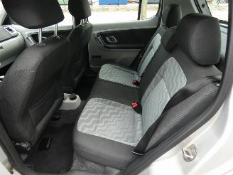 Skoda Fabia 1.4-16V Ambiente picture 11