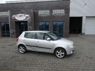 krockskadad bil auto Skoda Fabia 1.4-16V Ambiente 2007/4