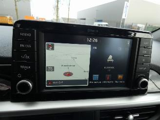 Kia Picanto 1.0 CVVT ComfortPlusLine Navigator Schadevrij!! picture 19