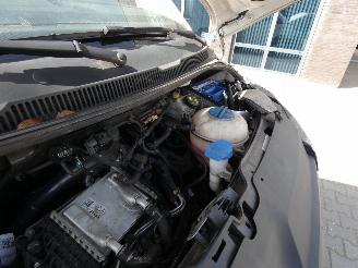 Volkswagen Transporter 2.0 TDI L2H2 Highl. picture 26