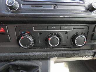 Volkswagen Transporter 2.0 TDI L2H2 Highl. picture 19