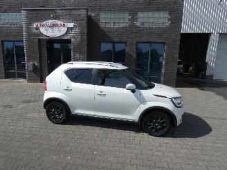 skadebil auto Suzuki Ignis 1.2 Stijl Smart Hybrid 2017/4