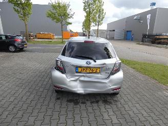 Toyota Yaris 1.5 Full Hybrid Asp picture 4