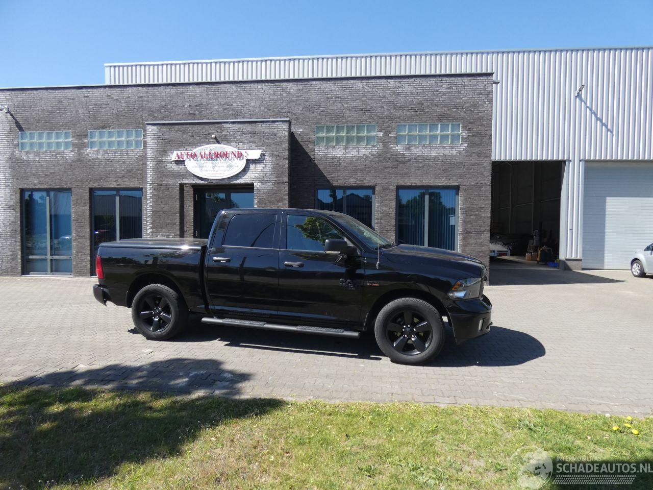 Dodge Ram 1500 SLT 5.7 V8 4X4 CC CLASSIC