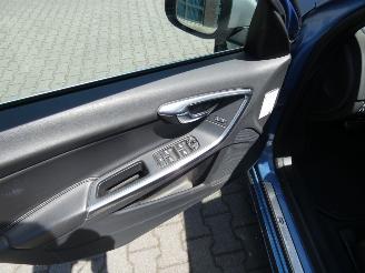 Volvo V-60 D6 Twin Engine R-Design picture 14