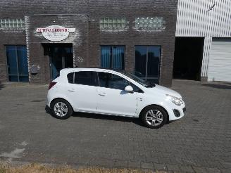 skadebil auto Opel Corsa 1.2 EcoF. Selection Pano 2012/8