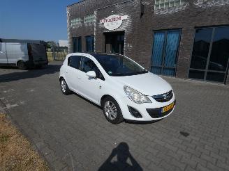 Opel Corsa 1.2 EcoF. Selection Pano picture 2