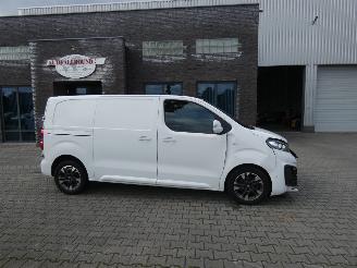 Unfall Kfz Van Opel Vivaro 2.0 CDTI L2H1 Innovation 2020/11