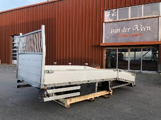 krockskadad bil bedrijf Iveco Daily 40C18 2024/12