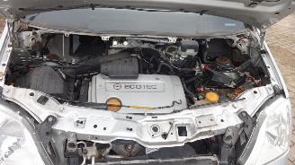 Opel Meriva MPV 1.6 16V (Z16XE(Euro 4)) [74kW] 5BAK picture 8