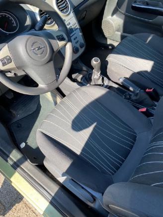 Opel Corsa D Hatchback 1.0 (Z10XEP(Euro 4)) [44kW] picture 8