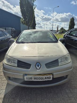  Renault Mégane II CC (EM) Cabrio 2.0 16V (F4R-770) [99kW] 6-BAK 2007/1