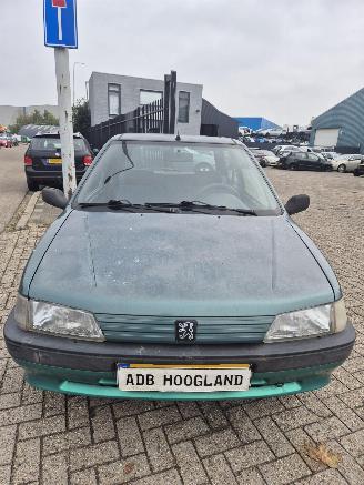 Peugeot 106 I Hatchback 1.1 i XN,XR,XT (TU1M(HDZ)) [44kW] 5-BAK 1995/1