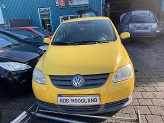Salvage car Volkswagen Fox (5Z) Hatchback 1.4 16V (BKR) [55kW] 5-BAK 2006/1