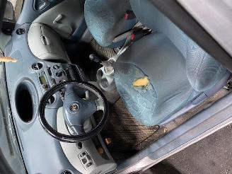 Toyota Yaris (P1) Hatchback 1.3 16V VVT-i (2NZFE) [63kW] 5-BAK picture 6