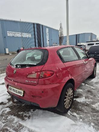 Alfa Romeo 147 (937) Hatchback 2.0 Twin Spark 16V (AR32.310) [110kW] 5-BAK picture 5